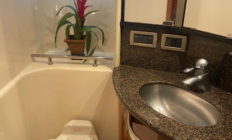 
								SEA RAY SUNDANCER 44 full									