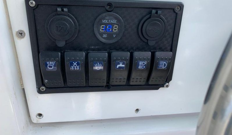 
								BAYLINER TROPHY 24 full									