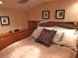 
										HATTERAS CONVERTIBLE 50 full									