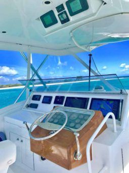 
										HATTERAS CONVERTIBLE 50 full									