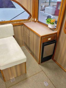 
										POST YACHTS 42 full									
