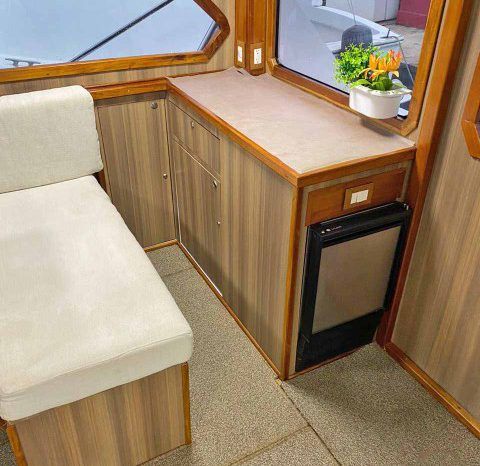 
								POST YACHTS 42 full									