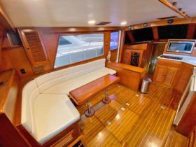 OFFSHORE YACHTFISHER 48