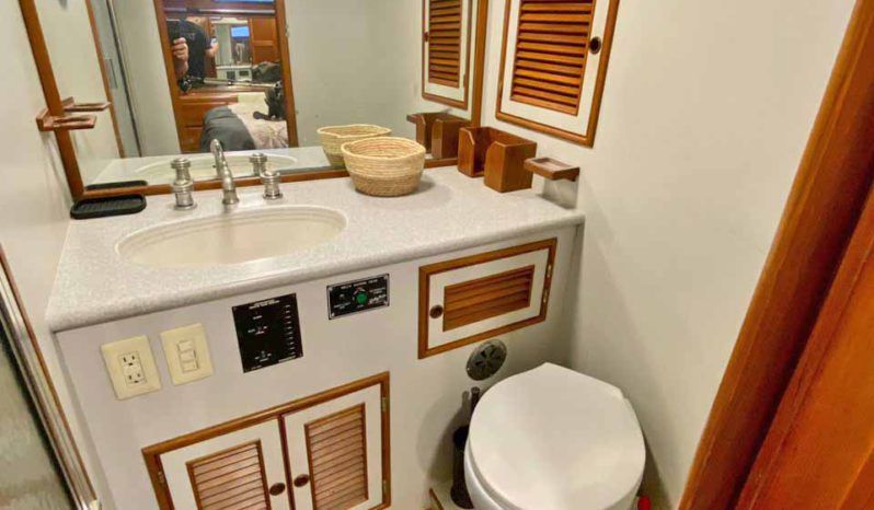 
								OFFSHORE YACHTFISHER 48 full									