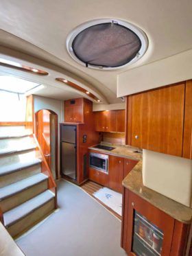 CRUISERS YACHTS EXPRESS 46