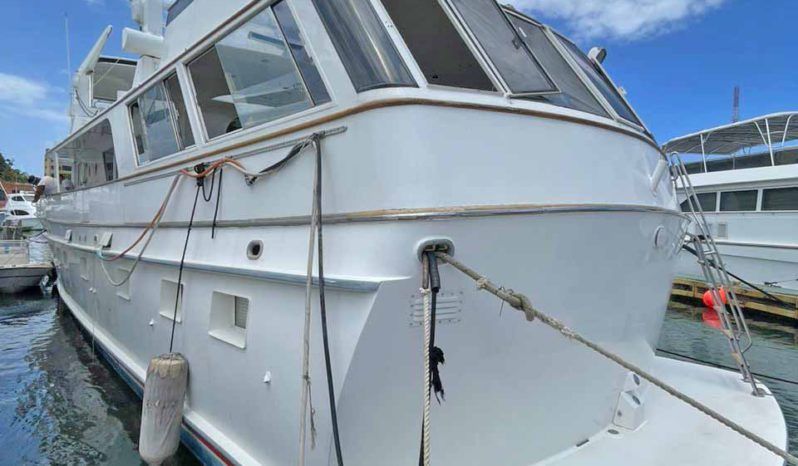 
								BURGER HOUSEBOAT 82 full									