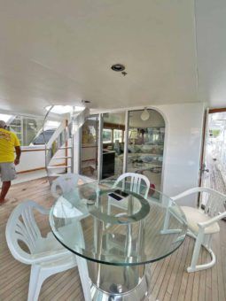 
										BURGER HOUSEBOAT 82 full									