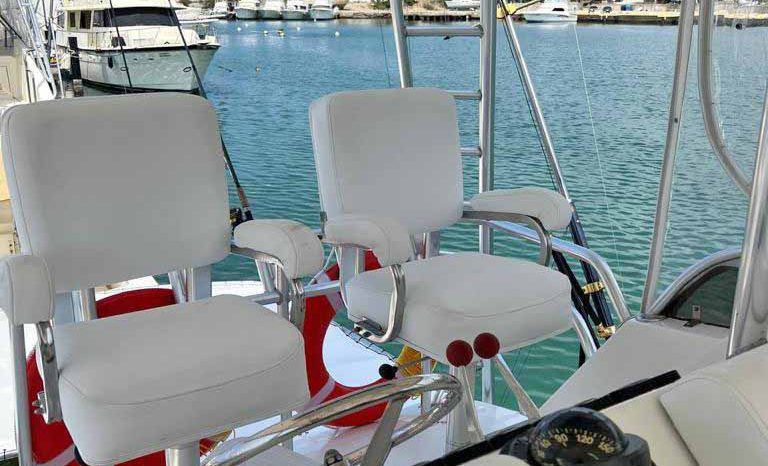 
								HATTERAS CONVERTIBLE 53 full									