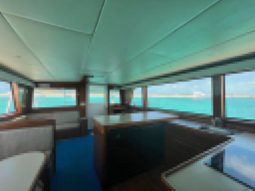 
										HATTERAS CONVERTIBLE 53 full									