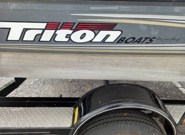 BOTE TRITON TS 18 full