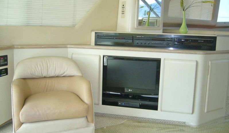 SEA RAY FLYBRIDGE 550 full