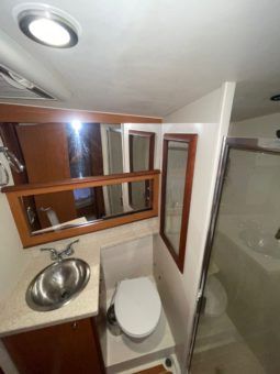 
										LUHRS CONVERTIBLE 35 full									