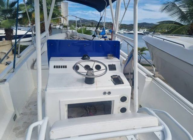 
								KAMENAR OPEN FISHERMAN 24 full									