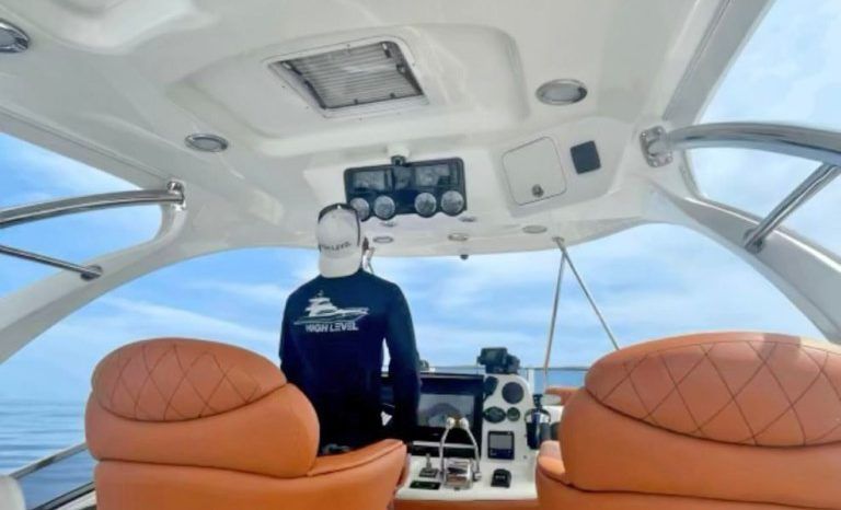 SEA RAY SEDAN BRIDGE 52 full