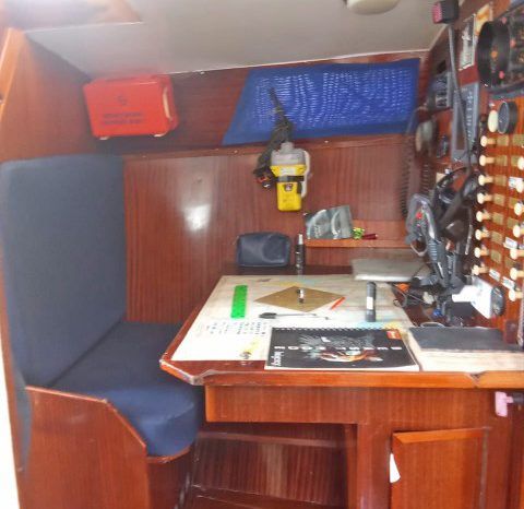 
								VELERO MONOCASCO 42 full									