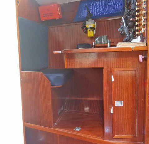 
								VELERO MONOCASCO 42 full									