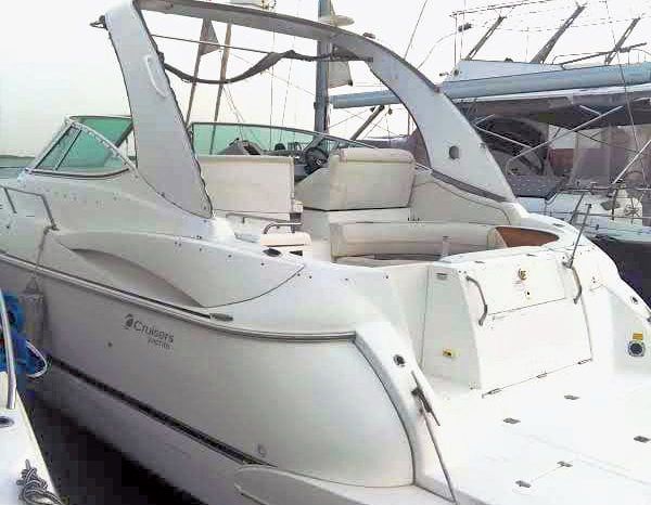
								CRUISERS YACHTS 3672 EXPRESS 40 full									