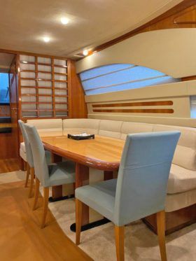 FERRETTI 76