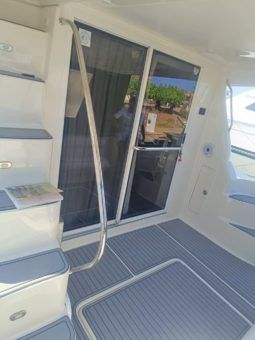 SEA RAY SEDAN BRIDGE 44 full
