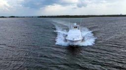 
										BERTRAM CONVERTIBLE 51 full									