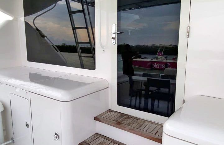 
								BERTRAM CONVERTIBLE 51 full									