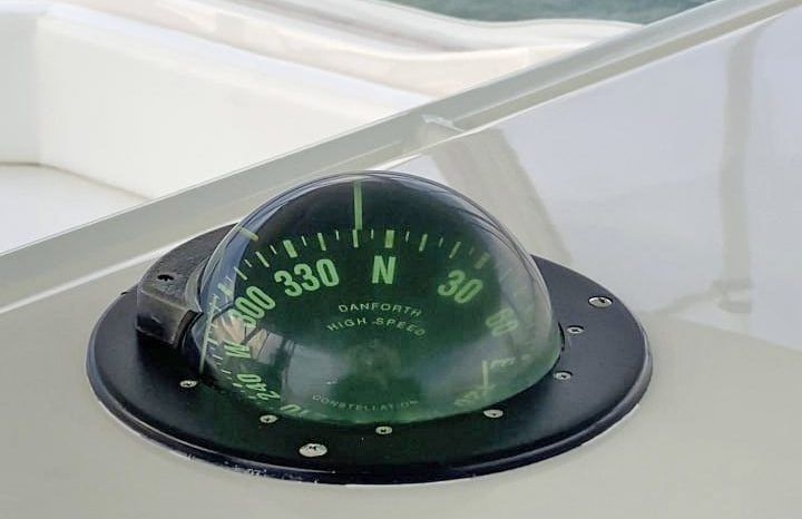 
								BERTRAM CONVERTIBLE 51 full									