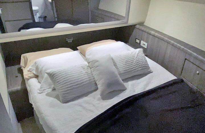 
								BERTRAM CONVERTIBLE 51 full									