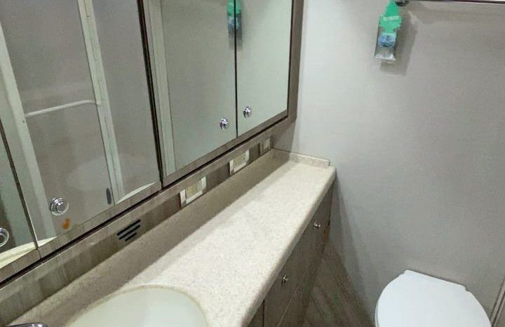 
								BERTRAM CONVERTIBLE 51 full									