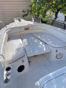 
										BOSTON WHALER BOAT 260 OUTRANGE 26 full									