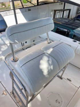BOSTON WHALER BOAT 260 OUTRANGE 26