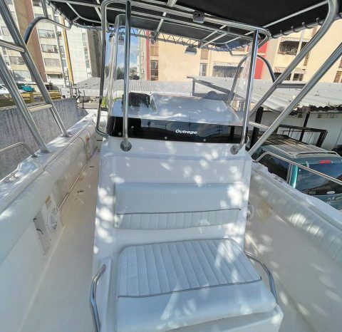 
								BOSTON WHALER BOAT 260 OUTRANGE 26 full									