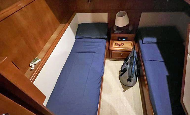 
								BERTRAM CONVERTIBLE 57 full									