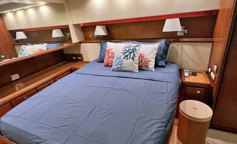 
								BERTRAM CONVERTIBLE 57 full									