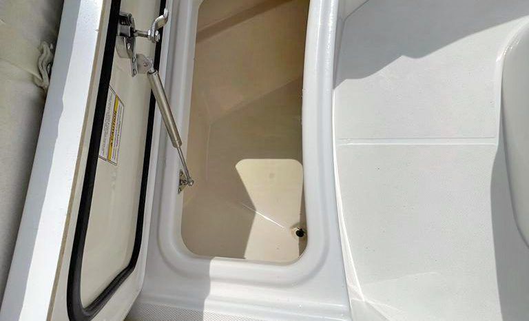 BOSTON WHALER 280 OUTRAGE 28 full