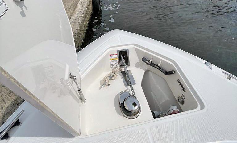 BOSTON WHALER 280 OUTRAGE 28 full