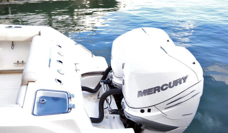 BOSTON WHALER 280 OUTRAGE 28 full