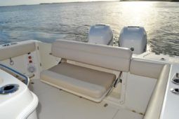BOSTON WHALER 280 OUTRAGE 28 full