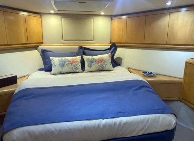 
								HATTERAS 60 full									