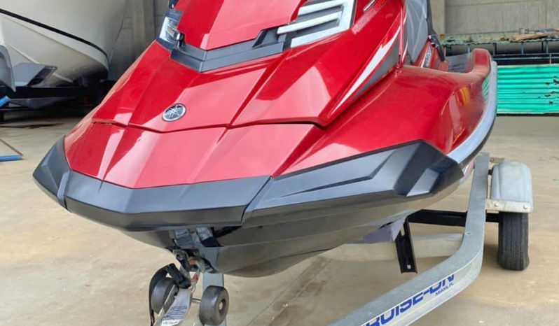 
								MOTO YAMAHA WAVE RUNNER SUPERCHARGED full									