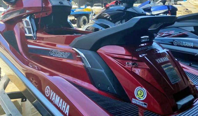 
								MOTO YAMAHA WAVE RUNNER SUPERCHARGED full									