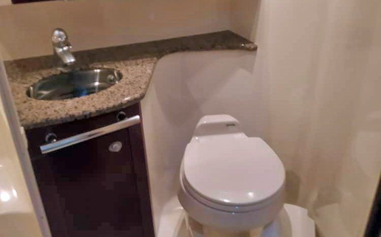 SEA RAY SEDAN BRIDGE 44 full