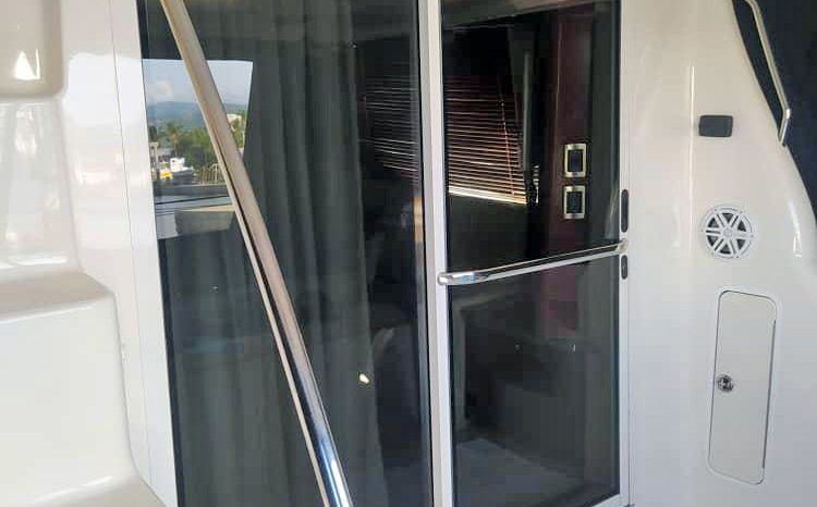 SEA RAY SEDAN BRIDGE 44 full