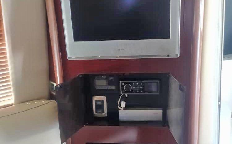 SEA RAY SEDAN BRIDGE 44 full