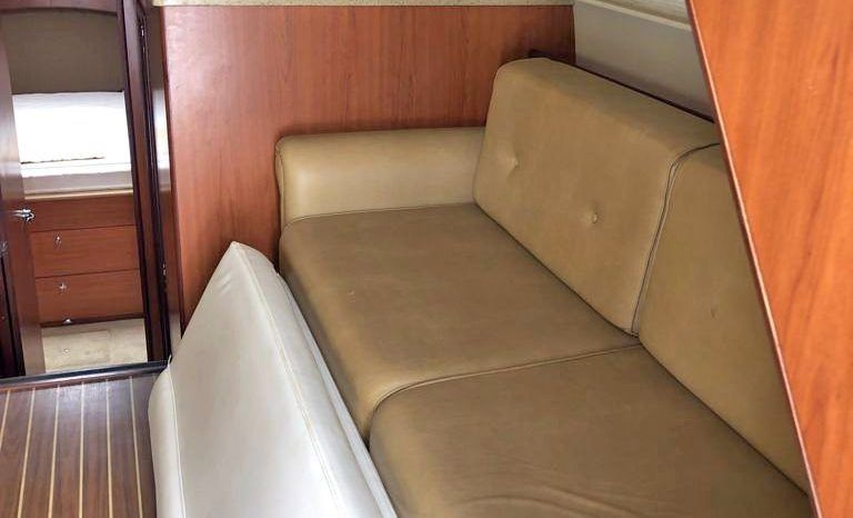 
								LUHRS CONVERTIBLE 35 full									