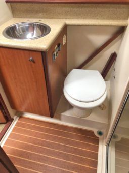 
										LUHRS CONVERTIBLE 35 full									