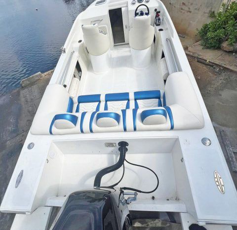 
								COMMANDER 24 full									