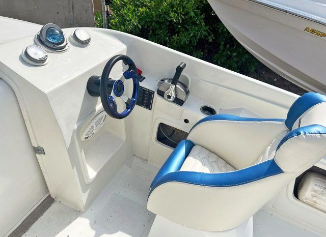 
								COMMANDER 24 full									