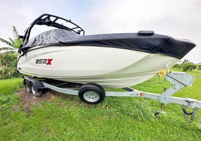 
								YAMAHA 252 XE 25 full									