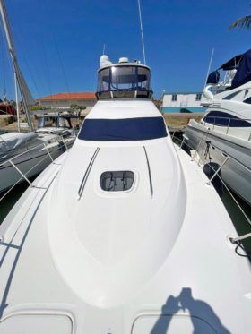 SEA RAY SEDAN BRIDGE 44