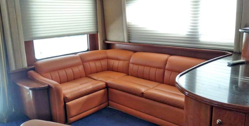 
								SILVERTON CONVERTIBLE 50 full									